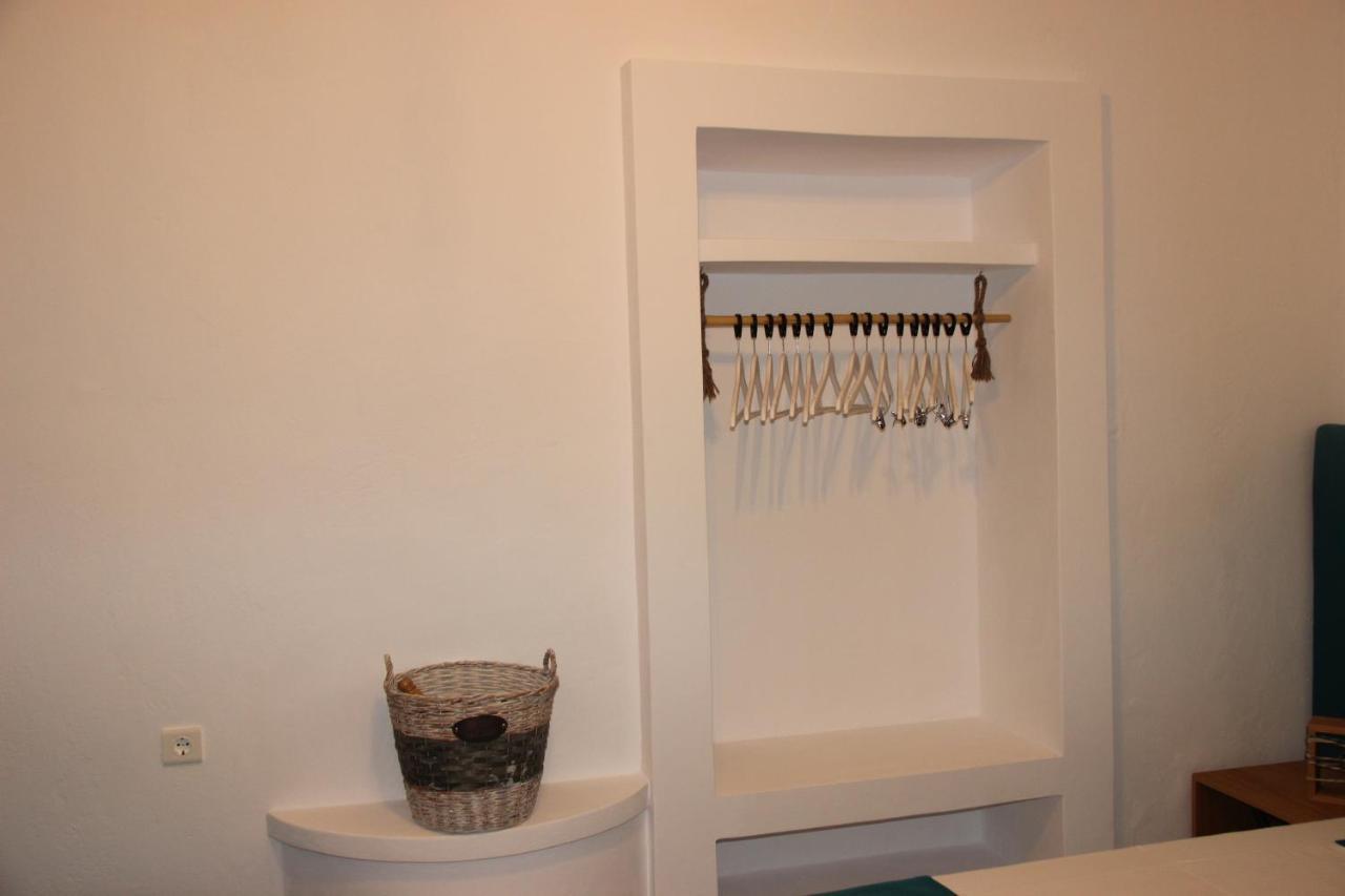 Gerania Milos Apartment Adamantas Exterior photo