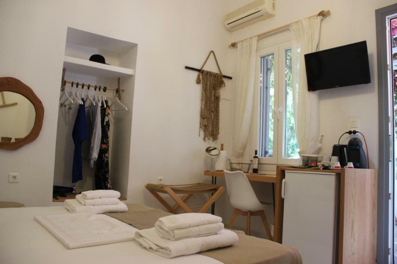 Gerania Milos Apartment Adamantas Exterior photo